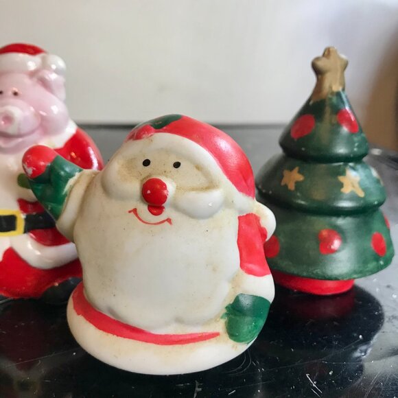 Ceramic Christmas Whimsical Holiday Salt & Pepper Shakers Two Sets Pre-Owned - Picture 3 of 7